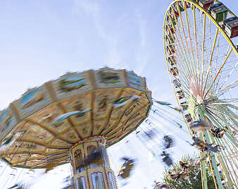 Riesenrad und Kettenkarussel