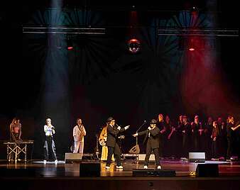 Festaufführung des Musiktheaters „Blues Brothers – Unterwegs im Auftrag des Herrn“, ein Rhythm- & Bluesical auf die Bühne gebracht vom Graf-Zeppelin-Gymnasium